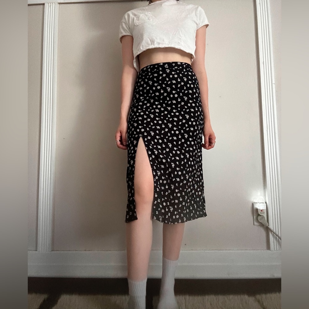 Hollister Floral Midi skirt sz XS